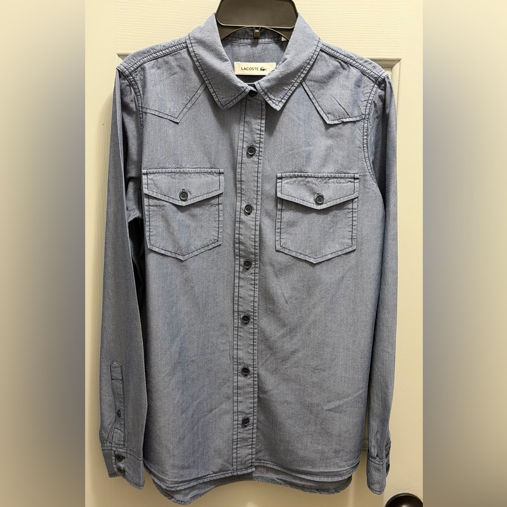 LACOSTE Lightweight Denim Shirt w/2 Front Western Style Pockets Women’s 38/6 S